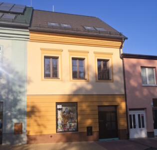 ZATEPLENÍ FASÁDY NOVÉ STRAŠECÍ